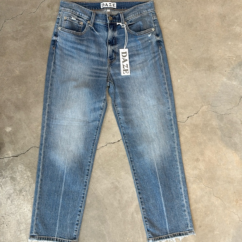 Daze Backstage Mid Rise Straight Jeans size 28 in Loyalty